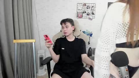 Snapshot of milymi_ chatting on February 18, 2025, 6:26 pm Milena and Jasper online show from February 18, 2025, 6:26 pm