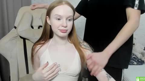 Snapshot of milymi_ chatting on February 28, 2025, 5:04 am Milena and Jasper online show from February 28, 2025, 5:04 am