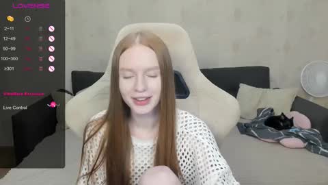 Snapshot of milymi_ chatting on September 17, 2025, 1:46 pm Milena and Jasper online show from September 17, 2025, 1:46 pm