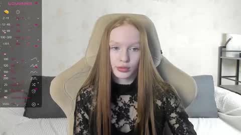 Snapshot of milymi_ chatting on October 16, 2025, 7:31 am Milena and Jasper online show from October 16, 2025, 7:31 am