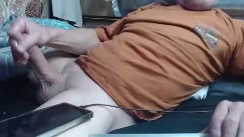 mimes32 online show from February 16, 2026, 2:40 am