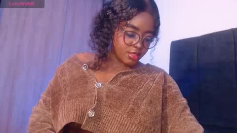 Mimi online show from December 19, 2025, 6:42 am