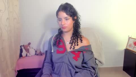 Mimii  online show from May 10, 2026, 5:45 am