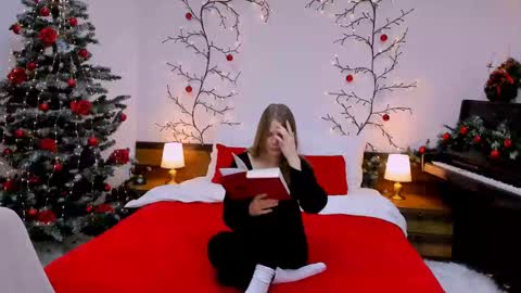 Snapshot of mimicass chatting on January 15, 2025, 9:24 am Kelly online show from January 15, 2025, 9:24 am