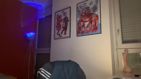 mimiro12 online show from January 10, 2026, 5:04 pm