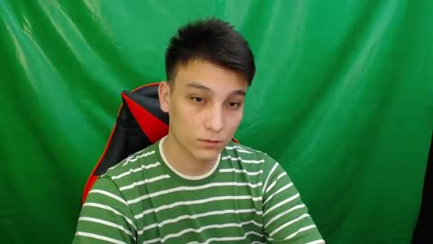 minato_kono online show from October 14, 2025, 4:19 pm