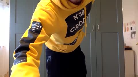 mince_alors online show from November 27, 2025, 5:48 pm