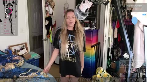 Mindy Mars online show from December 9, 2024, 3:44 pm