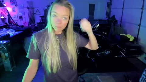 Mindy Mars online show from October 17, 2025, 2:30 pm