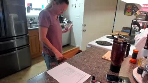 Mindy Mars online show from November 17, 2025, 4:46 pm