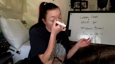 Mindy Mars online show from March 19, 2026, 2:10 pm