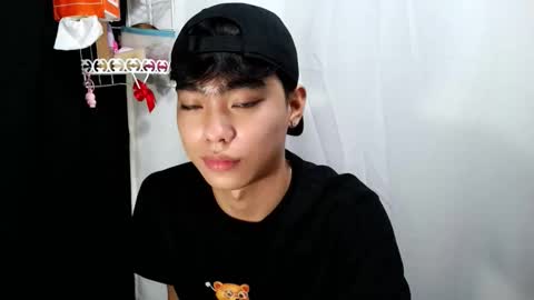 mingkla_man online show from February 8, 2026, 6:39 am