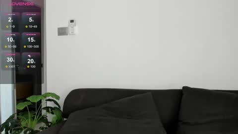 Snapshot of minimaia chatting on February 10, 2025, 6:09 am Maya online show from February 10, 2025, 6:09 am