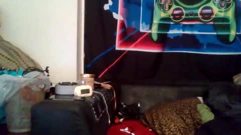 Snapshot of minnie2sexi chatting on June 1, 2026, 6:15 am Minnie online show from June 1, 2026, 6:15 am