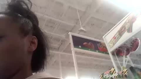 Snapshot of minniehunney chatting on March 3, 2025, 9:37 pm minniehunney online show from March 3, 2025, 9:37 pm