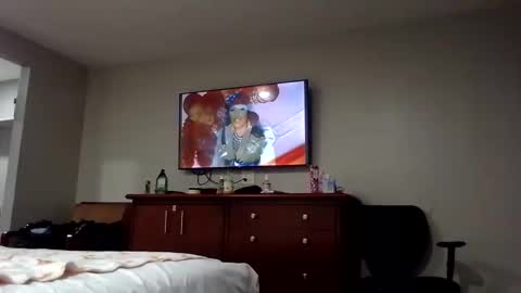 Snapshot of minniehunney chatting on October 8, 2025, 7:50 am minniehunney online show from October 8, 2025, 7:50 am