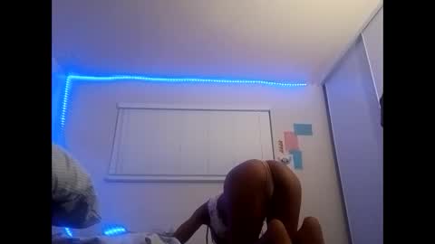 minniehunney online show from May 26, 2026, 3:24 am