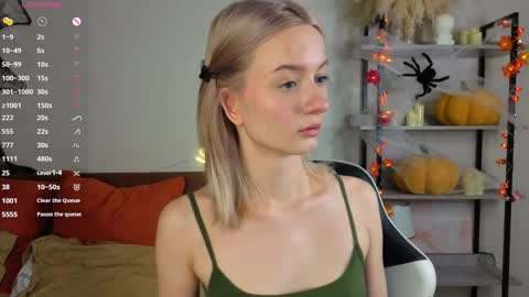 Snapshot of minnietammy chatting on November 6, 2025, 11:15 pm Mary is here 3 My favorite patterns 77143222321Try my private online show from November 6, 2025, 11:15 pm