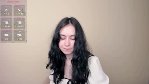 Minnie online show from April 12, 2026, 5:45 am