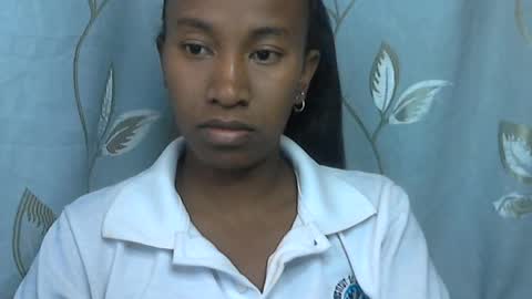 minouch211907 online show from July 4, 2026, 7:14 am