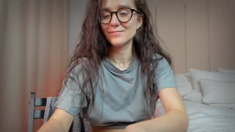 Mira online show from February 2, 2025, 11:21 pm