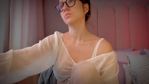 Mira online show from June 22, 2026, 9:39 am