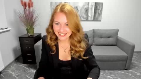 Snapshot of mira_whites chatting on March 2, 2025, 3:59 pm Mira online show from March 2, 2025, 3:59 pm