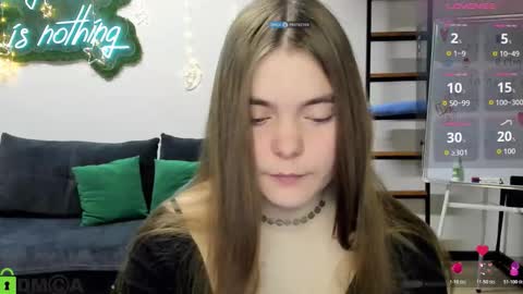 miraa_bloom online show from December 16, 2025, 2:33 pm