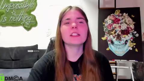 miraa_bloom online show from May 3, 2026, 2:01 pm