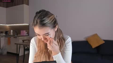 Snapshot of miraann chatting on February 21, 2025, 3:12 am Mirana online show from February 21, 2025, 3:12 am