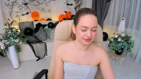 Emma online show from November 3, 2025, 7:26 pm