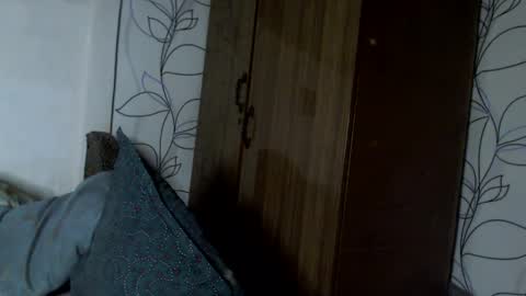 Snapshot of mirahardmanxx chatting on February 28, 2025, 5:15 pm Happy New Year online show from February 28, 2025, 5:15 pm