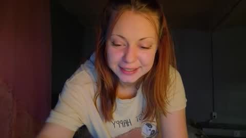 Snapshot of mirahardmanxx chatting on November 2, 2025, 1:46 pm Happy New Year online show from November 2, 2025, 1:46 pm