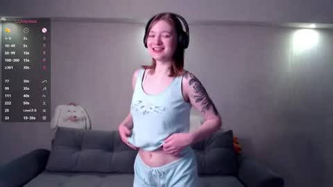 Snapshot of mirakissss chatting on March 1, 2026, 10:12 pm Mira online show from March 1, 2026, 10:12 pm