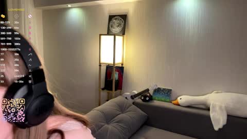 Mira online show from April 10, 2026, 8:35 pm