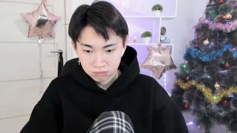 Snapshot of miram_yoo chatting on December 18, 2024, 3:37 am online show from December 18, 2024, 3:37 am