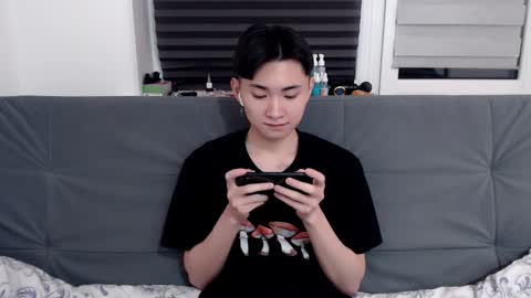 Snapshot of miram_yoo chatting on February 7, 2025, 10:20 pm online show from February 7, 2025, 10:20 pm