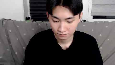 Snapshot of miram_yoo chatting on March 2, 2025, 9:22 pm online show from March 2, 2025, 9:22 pm