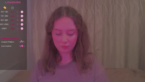 Kira online show from November 14, 2025, 11:46 pm