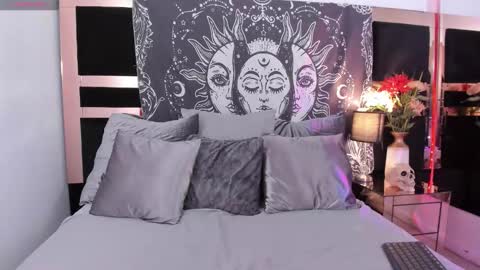 Snapshot of mirandaaduboiss chatting on February 24, 2026, 6:17 pm Miranda online show from February 24, 2026, 6:17 pm