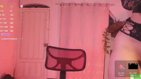 MIRANDA HERNANDEZ online show from March 22, 2026, 5:44 am