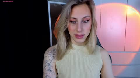 Snapshot of miraraid chatting on January 8, 2025, 1:32 am miraraid online show from January 8, 2025, 1:32 am