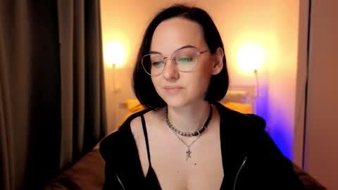 Snapshot of miraskyy chatting on October 23, 2025, 4:28 pm MiraSkyy online show from October 23, 2025, 4:28 pm