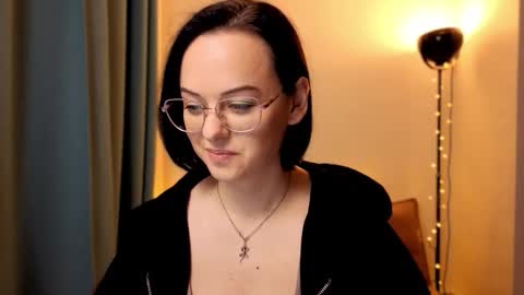 Snapshot of miraskyy chatting on November 7, 2025, 5:24 pm MiraSkyy online show from November 7, 2025, 5:24 pm