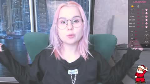 Snapshot of miray_kuriyama chatting on December 30, 2024, 12:42 pm Kira online show from December 30, 2024, 12:42 pm