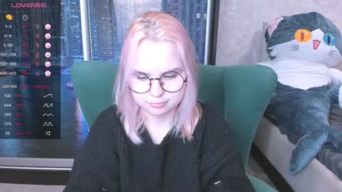 Snapshot of miray_kuriyama chatting on January 12, 2025, 8:57 pm Kira online show from January 12, 2025, 8:57 pm