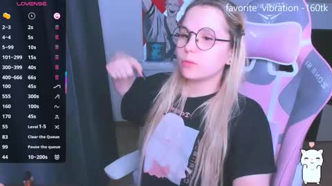 Snapshot of miray_kuriyama chatting on November 14, 2025, 1:26 am Kira online show from November 14, 2025, 1:26 am