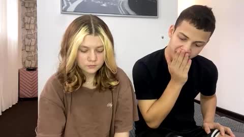 Snapshot of mirelcouple chatting on February 18, 2026, 10:00 am mirelcouple online show from February 18, 2026, 10:00 am