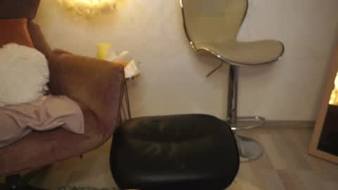 MiriamHazel online show from December 13, 2024, 11:34 am