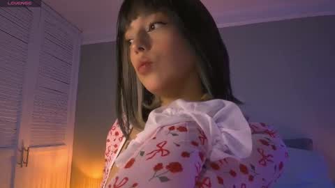 Eliza online show from November 24, 2025, 4:01 am